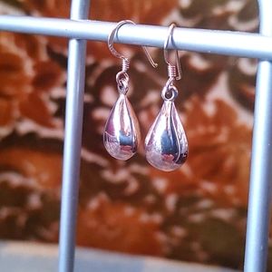 Earrings Dainty 925 polished finish, sterling silver drop shape dangle